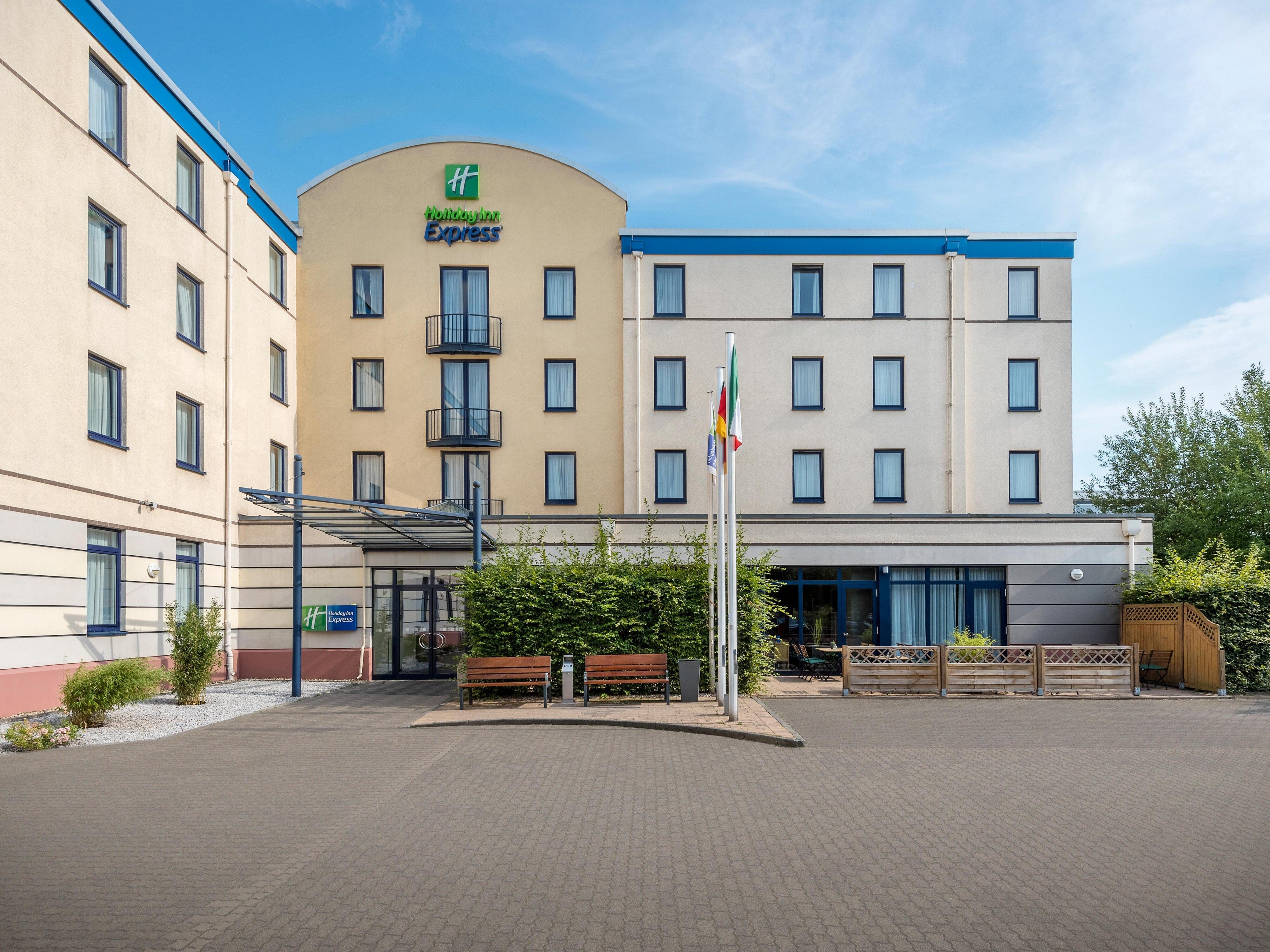 Holiday Inn Express Dortmund, An Ihg Hotel Exterior foto